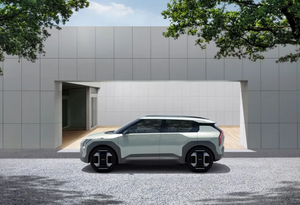 Kia EV3, EV4 concepts look like the future, will soon be a reality 6 There's a strong family resemblance between the EV3, EV5, and EV9.