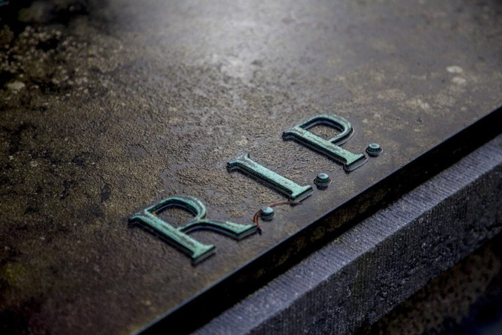 grave tombstone rip cemetery 1920 cc0 via pixabay by rob van der meijden 100740483 large.3x2